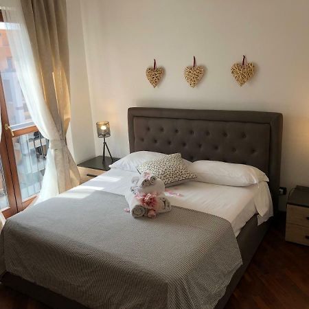 Perugino Apartments Фьюмичино Экстерьер фото